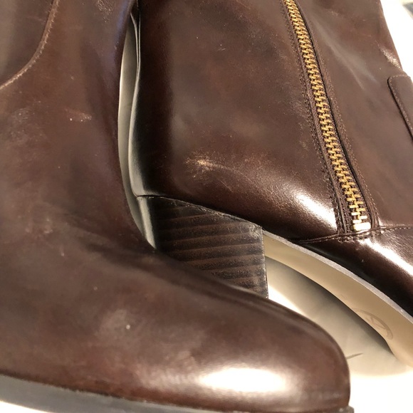 Boot with gold hardware - new - Picture 3 of 8